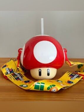 Super Nintendo World Drink bottle  mushroom Universal Studios